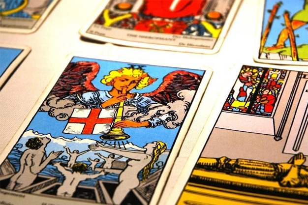 The Different Types of Tarot Decks