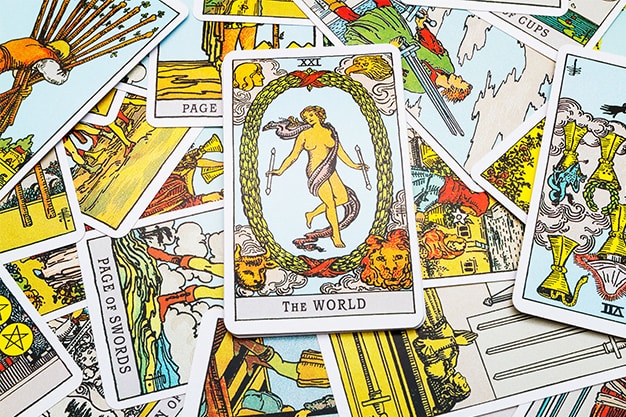 How To Use Your Psychic Abilities To Read Tarot